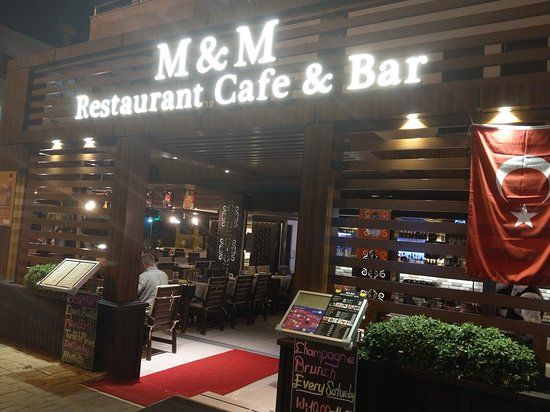 M&M Cafe & Bar